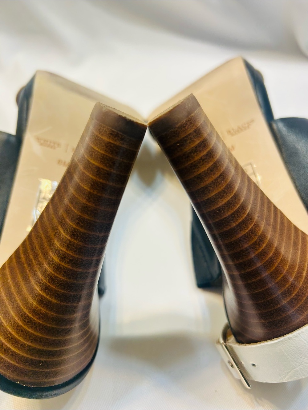 White House Black Market Black and Beige Leather Block Heel Sandals - Picture 5 of 8